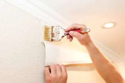 Pose de papier peint au Pin-au-Haras — revêtements muraux et toiles de verre